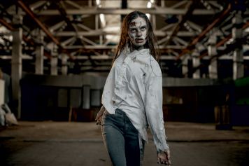 De juillet à août 2020, couloir, labyrinthe, terrorisant à Marly