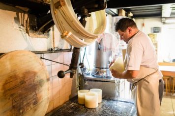 Ferme-auberge sur la chaîne du Chasseral