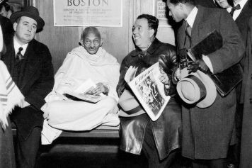 Du 4 juillet 2020 au 22 février 2022, exposition sur les personnages populaires de la gare de Vallorbe