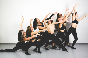 Cours de danses classiques et urbaines pour tous les âges