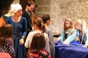 En octobre 2021, ateliers d'artisanat pour enfants de 8 à 12 ans