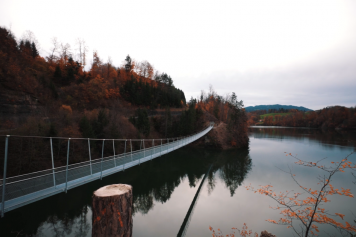 Loisirs.ch teste le nouveau pont qui enjambe le lac de la Gruyère
