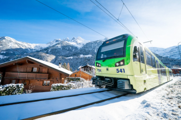 Adieu la voiture et son goût de bouchon ! En train et en bus, cap sur les Alpes vaudoises, le Pays-d'Enhaut et la Région Dents du Midi