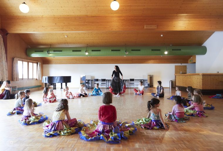 MAYA Cours enfant copie 2.jpg MAYA Cours enfant copie 2.jpg